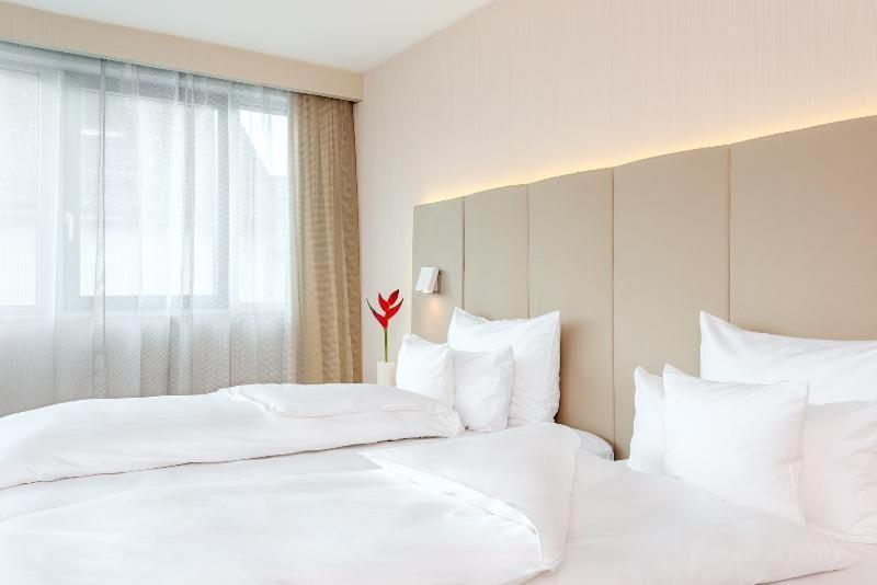 เอ็นเอช คอลเลคชั่น แฟรงค์เฟิร์ต ซิตี้ Hotel Frankfurt am Main ห้อง รูปภาพ