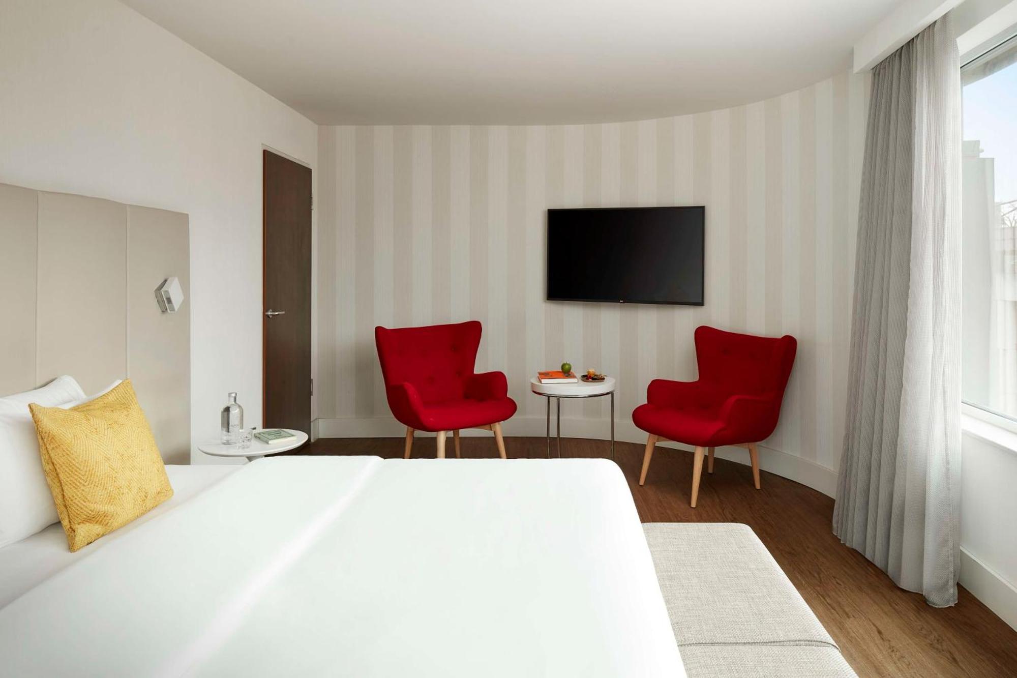 เอ็นเอช คอลเลคชั่น แฟรงค์เฟิร์ต ซิตี้ Hotel Frankfurt am Main ภายนอก รูปภาพ
