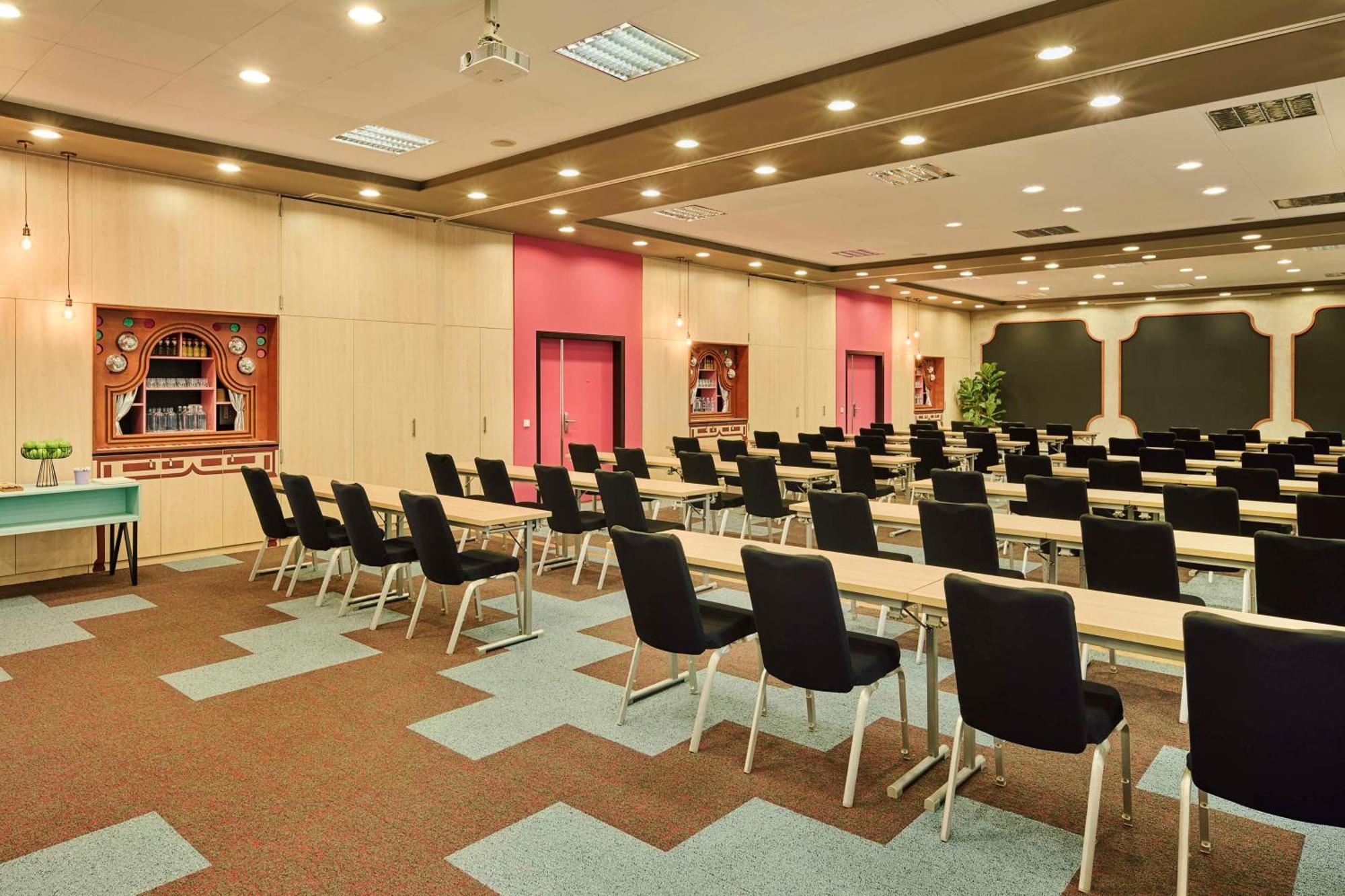 เอ็นเอช คอลเลคชั่น แฟรงค์เฟิร์ต ซิตี้ Hotel Frankfurt am Main ภายนอก รูปภาพ