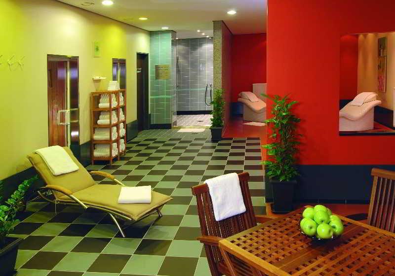 เอ็นเอช คอลเลคชั่น แฟรงค์เฟิร์ต ซิตี้ Hotel Frankfurt am Main ภายนอก รูปภาพ