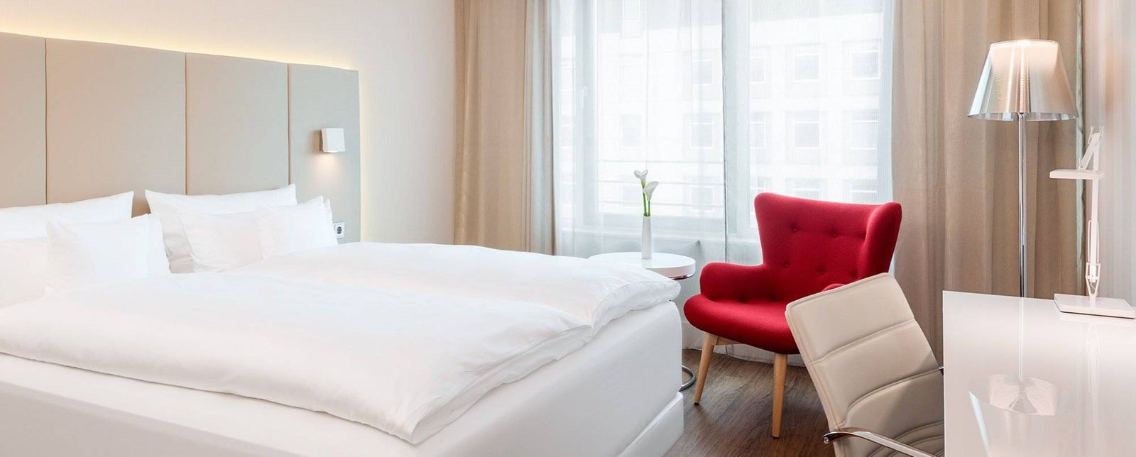 เอ็นเอช คอลเลคชั่น แฟรงค์เฟิร์ต ซิตี้ Hotel Frankfurt am Main ภายนอก รูปภาพ
