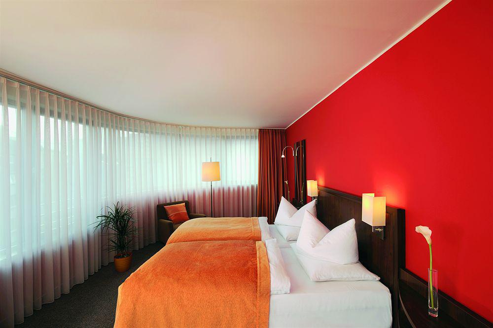 เอ็นเอช คอลเลคชั่น แฟรงค์เฟิร์ต ซิตี้ Hotel Frankfurt am Main ห้อง รูปภาพ